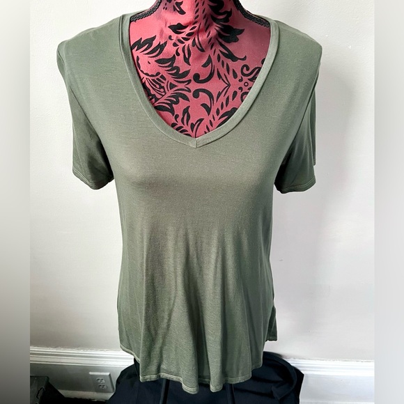 NWOT GROCERIES APPAREL V-Neck Asymmetrical Short Sleeve T-Shirt w/Sash Small - Picture 4 of 10